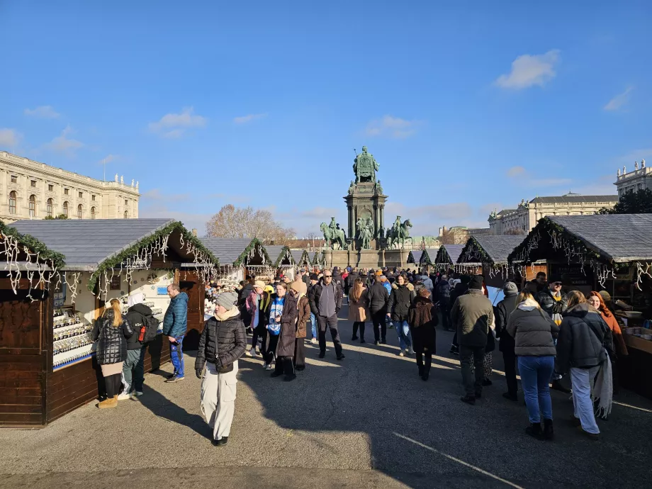 Mercado de Natal na Maria-Theresien-Platz