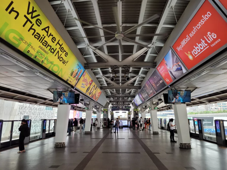 Estações de metro BRT