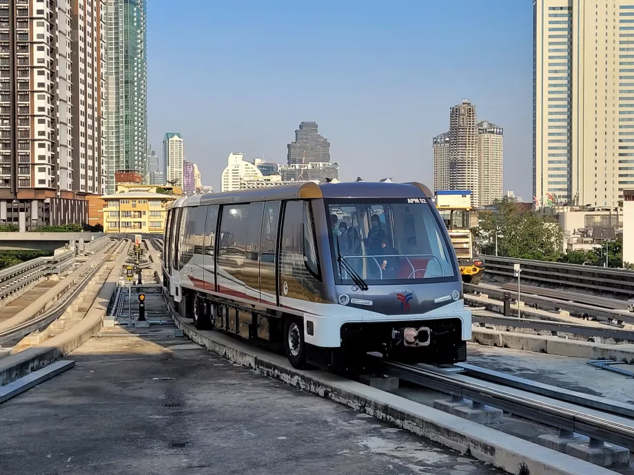 Linha Ouro do Metro Automático