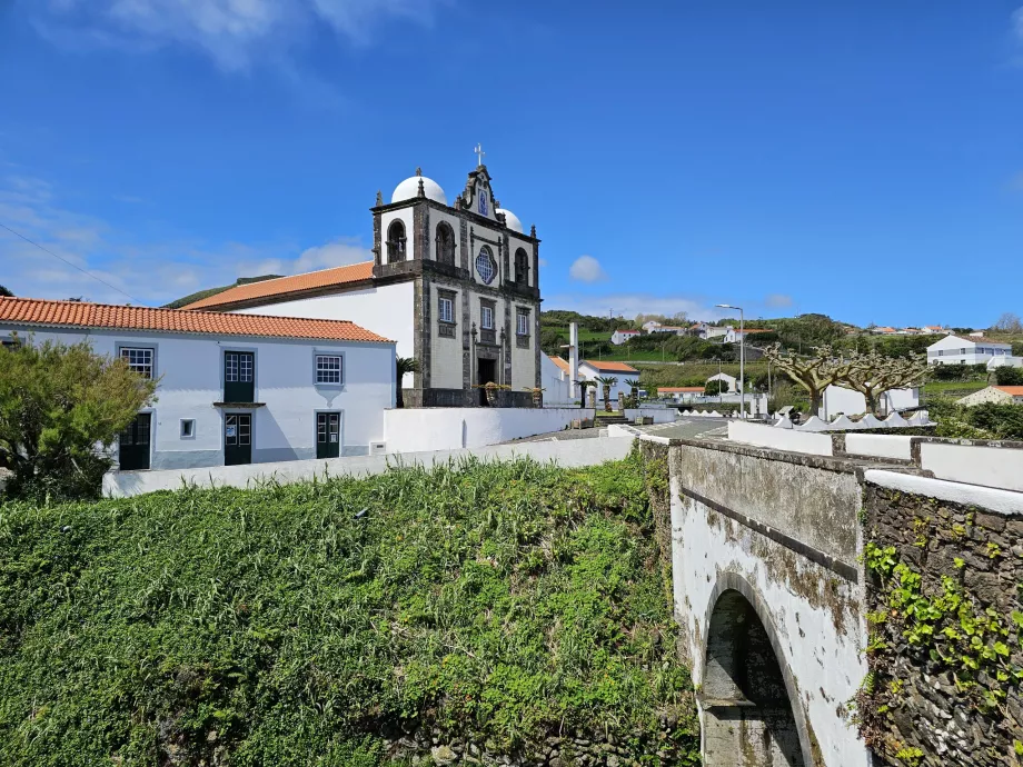 Igreja das Lajes