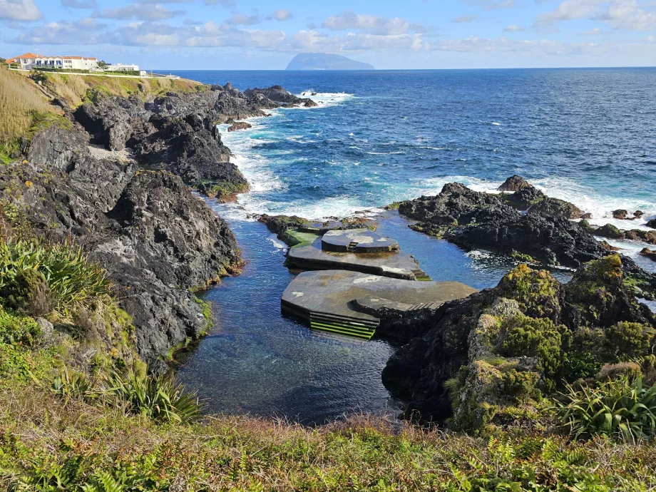 Piscinas naturais em Santa Cruz