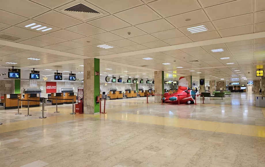 Sala de check-in, Aeroporto de Girona