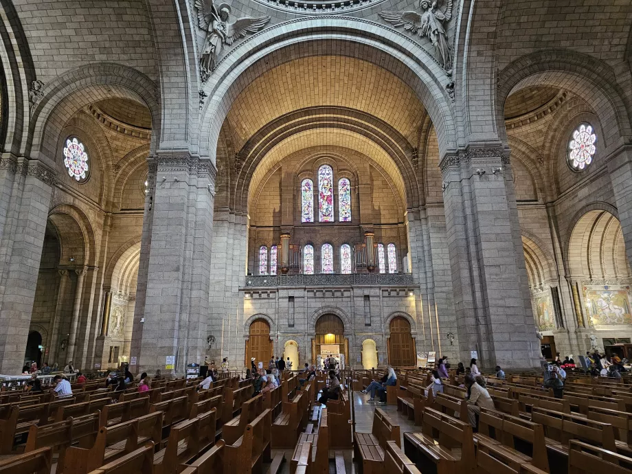 Interior da Basílica do Sacre Coeur