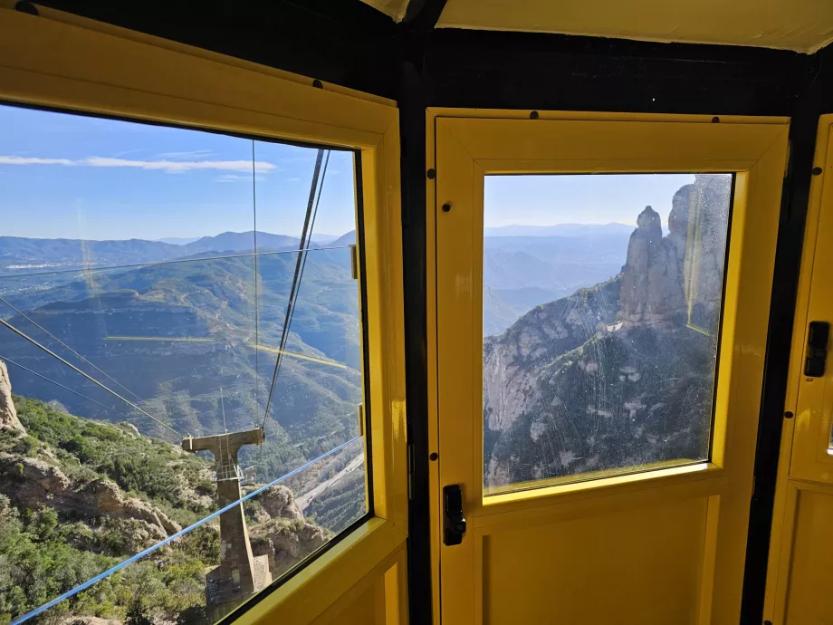 Vista do teleférico de Montserrat