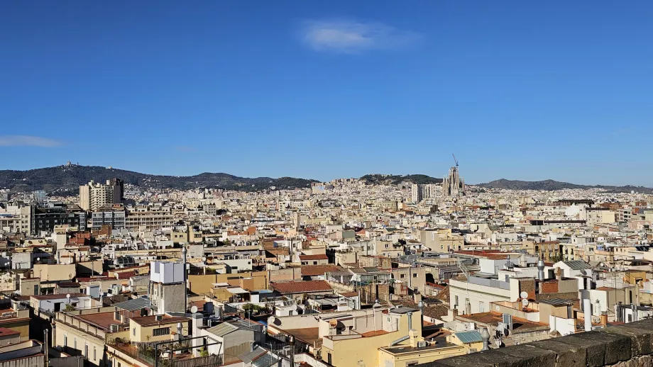 Vista do telhado da Igreja de Santa Maria del Mar