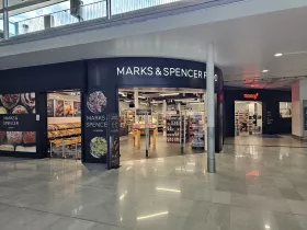 Supermercado, zona pública, Terminal 2F (chegadas)