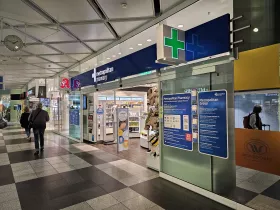Farmácia no centro do aeroporto de Munique