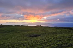 Pôr do sol sobre a ilha do Faial