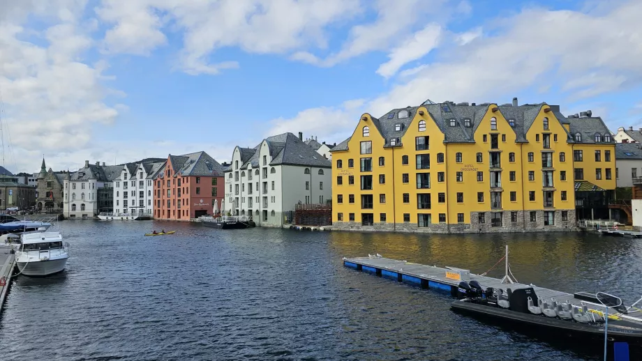 Passeio marítimo em Alesund