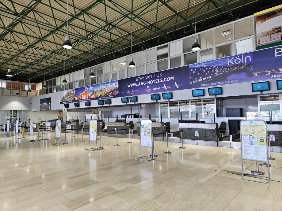 Balcões de check-in, Aeroporto de Pula