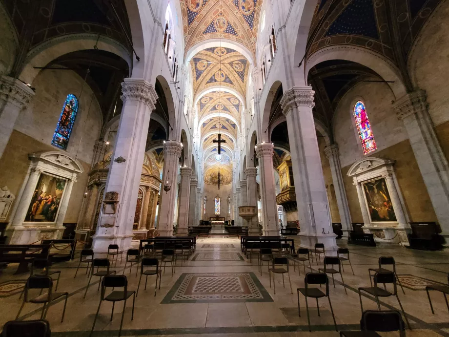 Interior da catedral