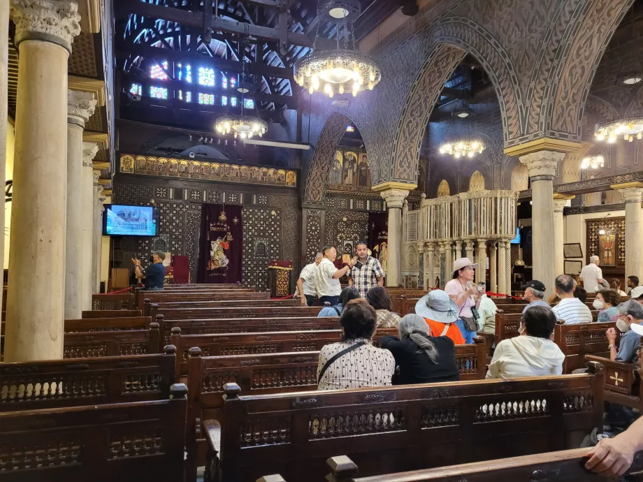 Igreja suspensa