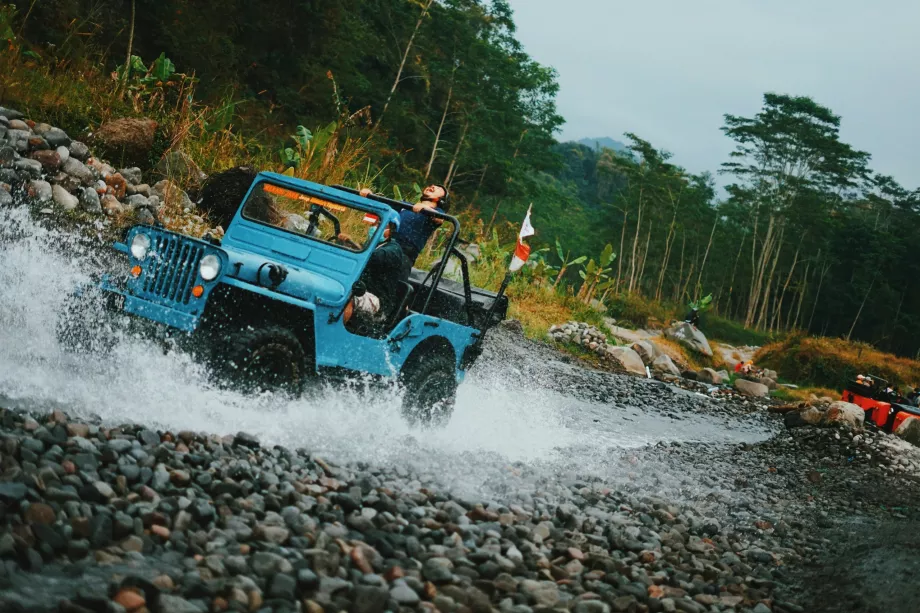 Tour Lava Merapi