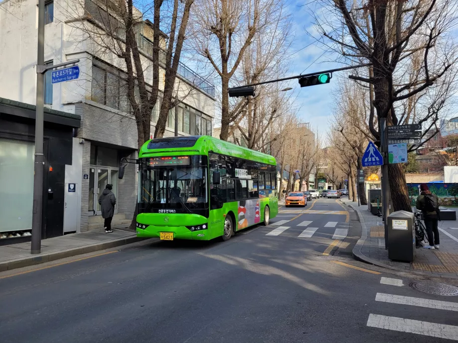 Autocarro verde de Seul