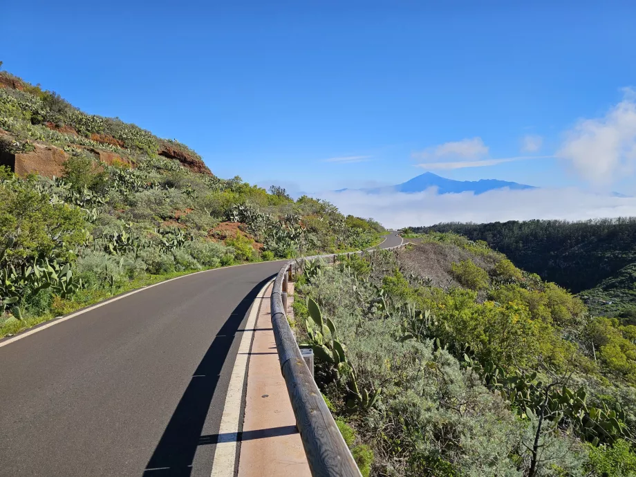 Estrada para Mirador de Abrante