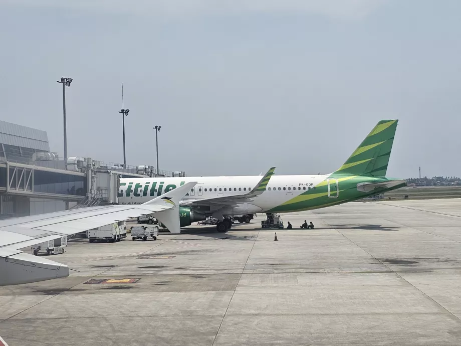 Airbus A320 Citilink no aeroporto CGK de Jacarta