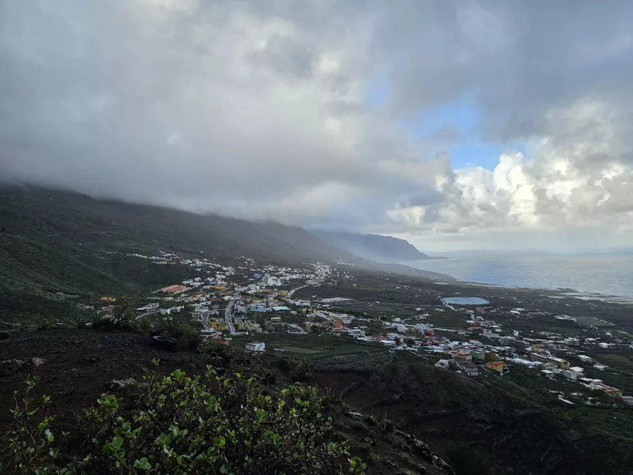 Vista da torre sineira