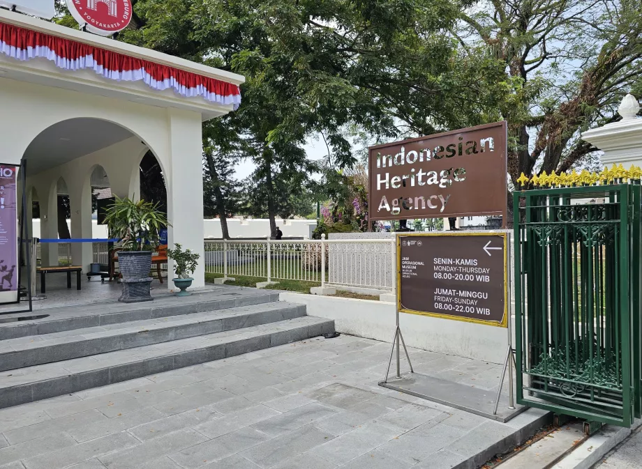 Entrada para o Museu de Vredeburg