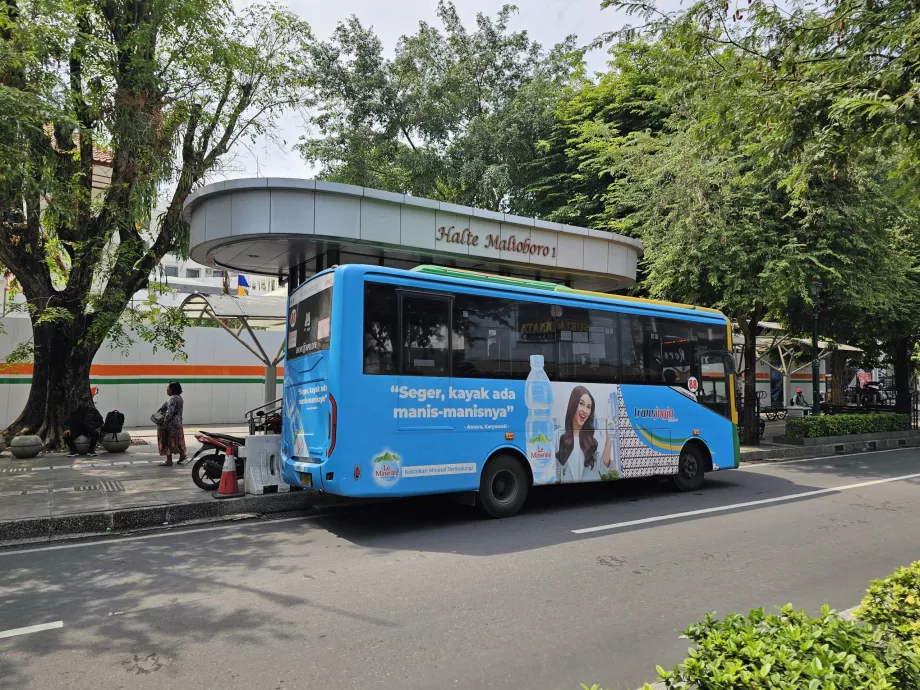 Autocarro para Malioboro