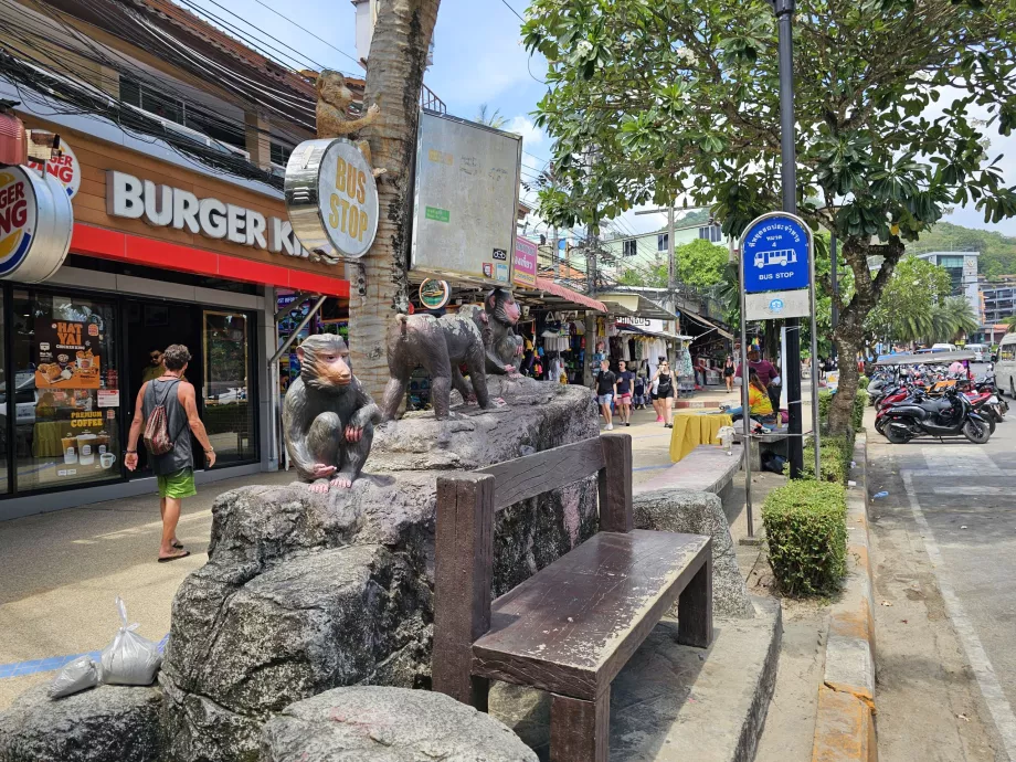 Paragem de autocarro para o aeroporto de Ao Nang