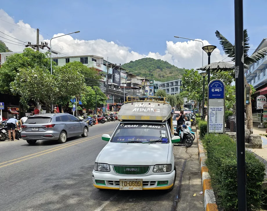 Songthaew contra Ao Nang