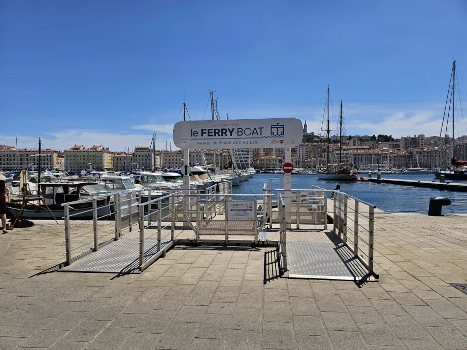 Doca de ferry via Vieux Port