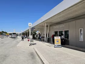 Bilheteira, estação de autocarros em frente ao terminal