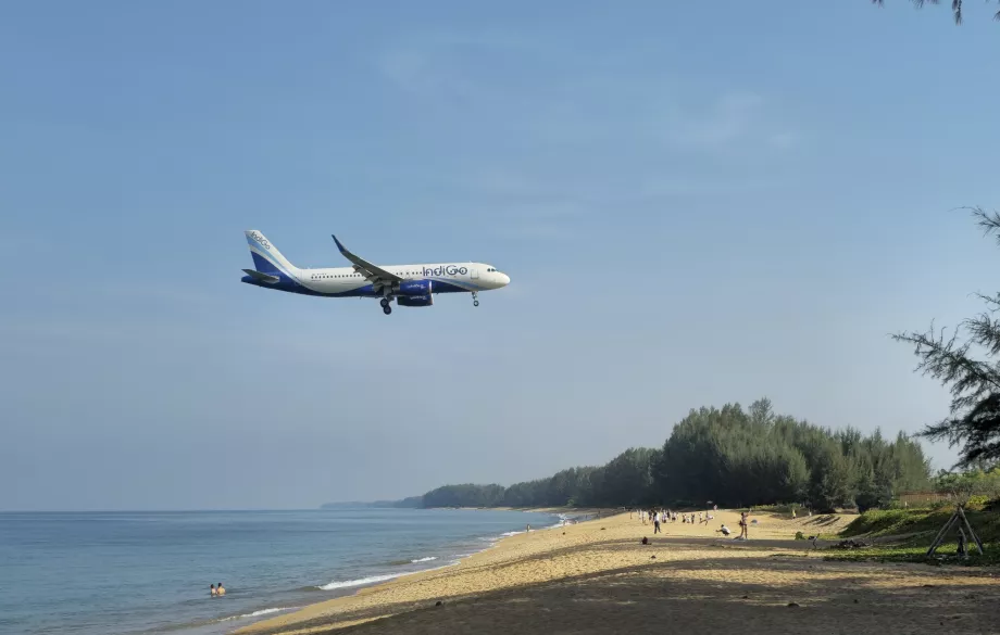 Praia de Mai Khao