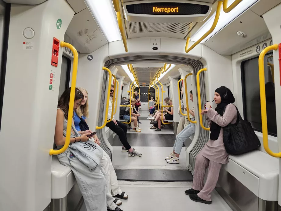 Interior do metro