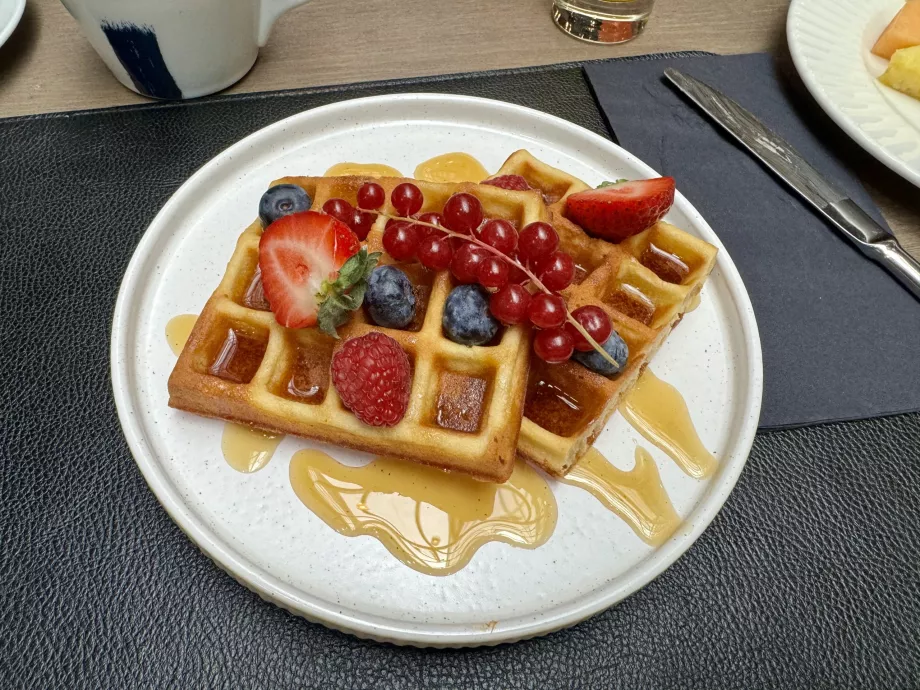 Waffles belgas com fruta