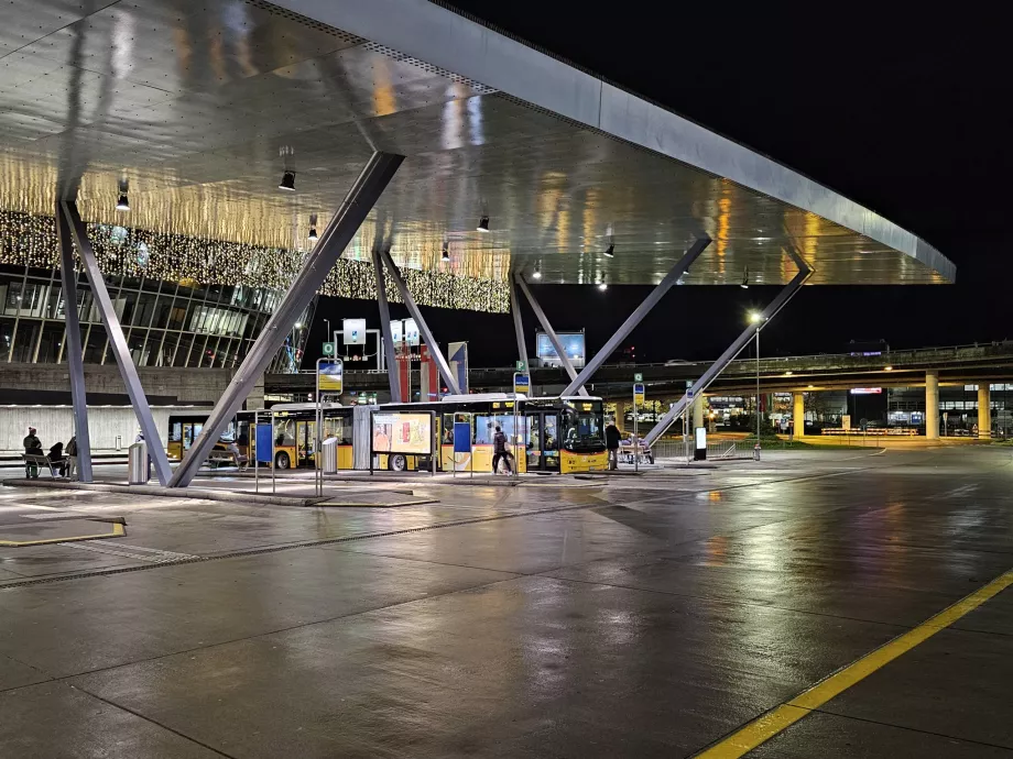 Estação de autocarros, aeroporto ZRH