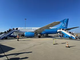 Airbus A320 FlyLili no aeroporto de Burgas