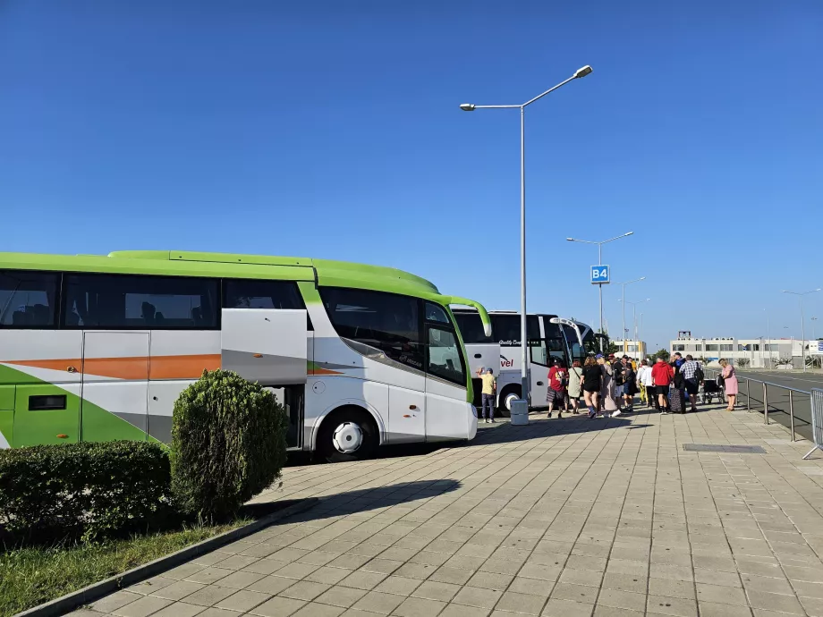 Paragens de autocarros turísticos