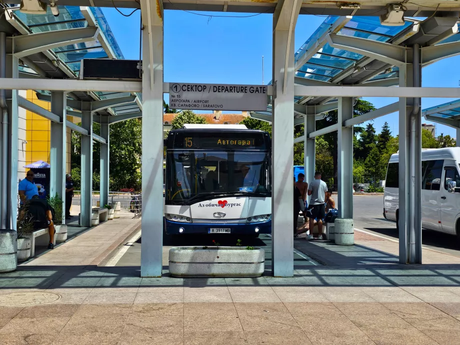 Linha 15 na estação de autocarros