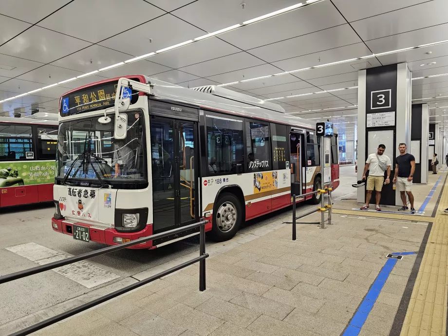 Autocarro de transporte público