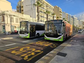 Autocarros em Malta