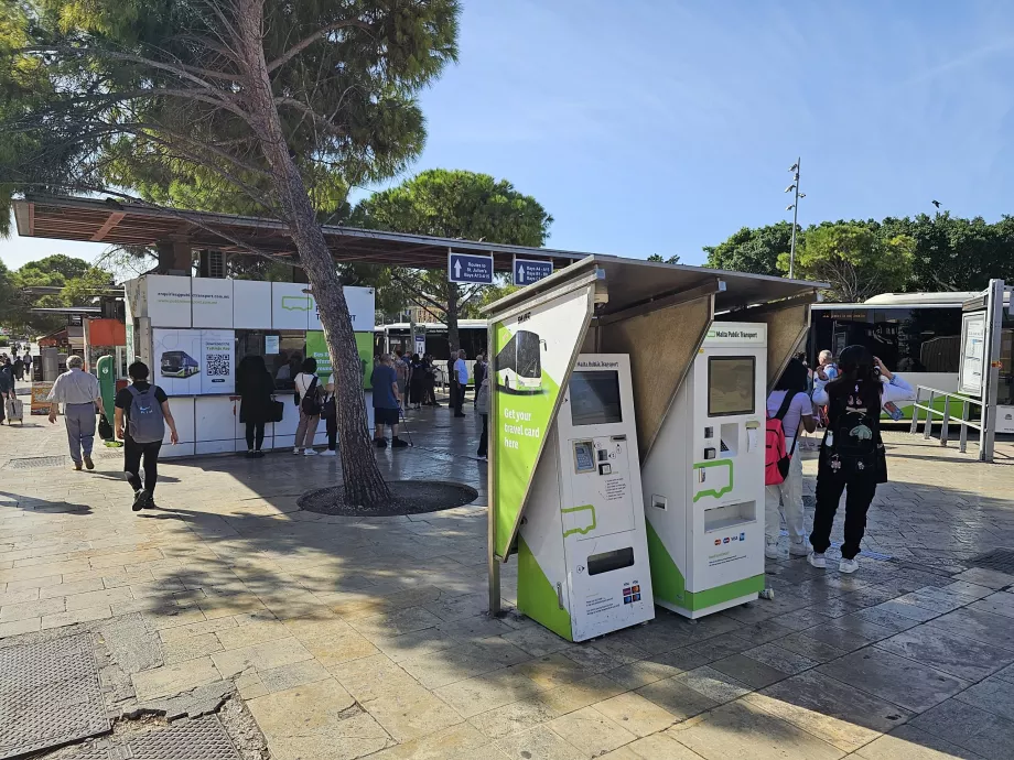 Máquinas de venda automática - Estação de autocarros de Valeta