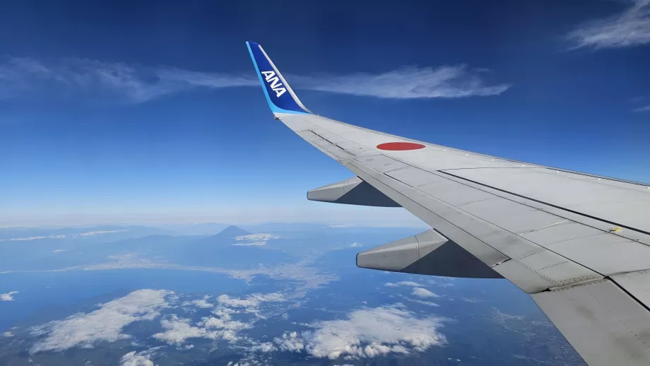 Voo Nagoya - Tóquio Haneda com o Monte Fuji em pano de fundo