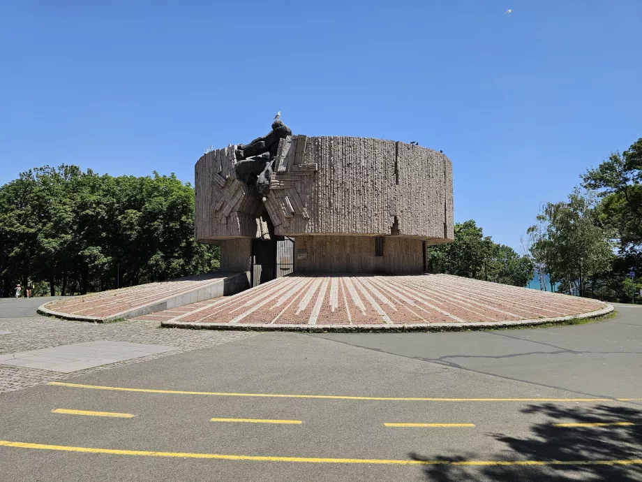 Panteão dos antifascistas mortos