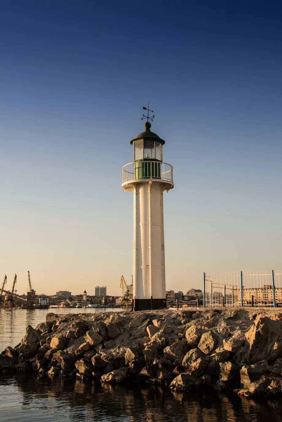 Farol verde e branco