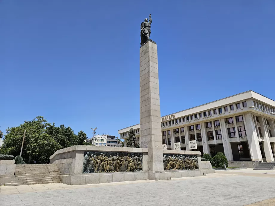 Monumento a Alyosha