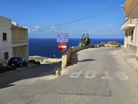 Sinais de trânsito em Malta