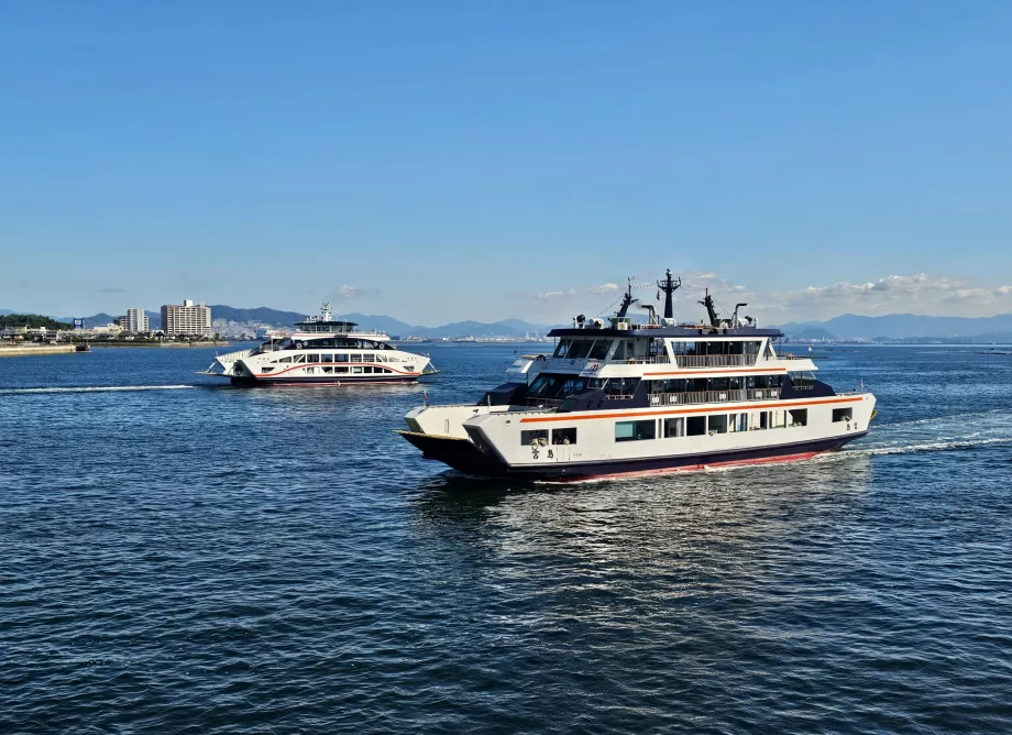 Ferries para Miyajima