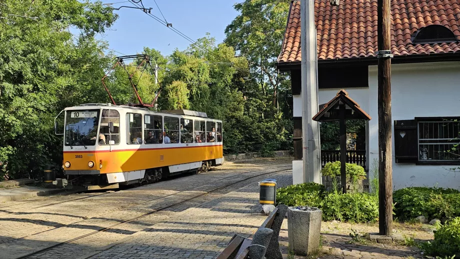 Elétrico no parque de Varosha