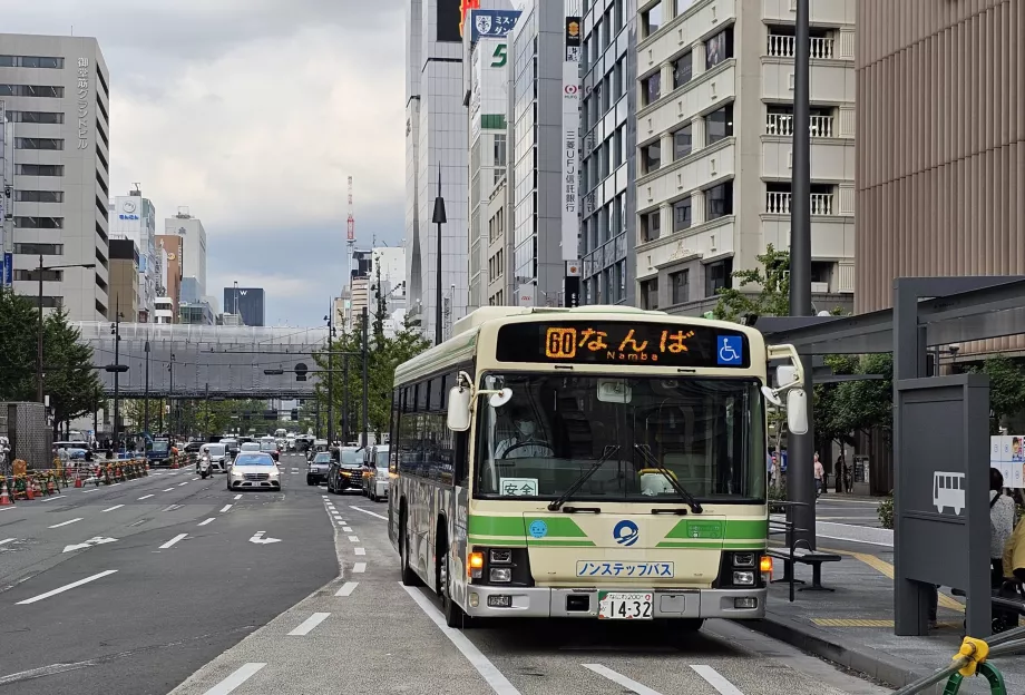 Autocarro de transporte público