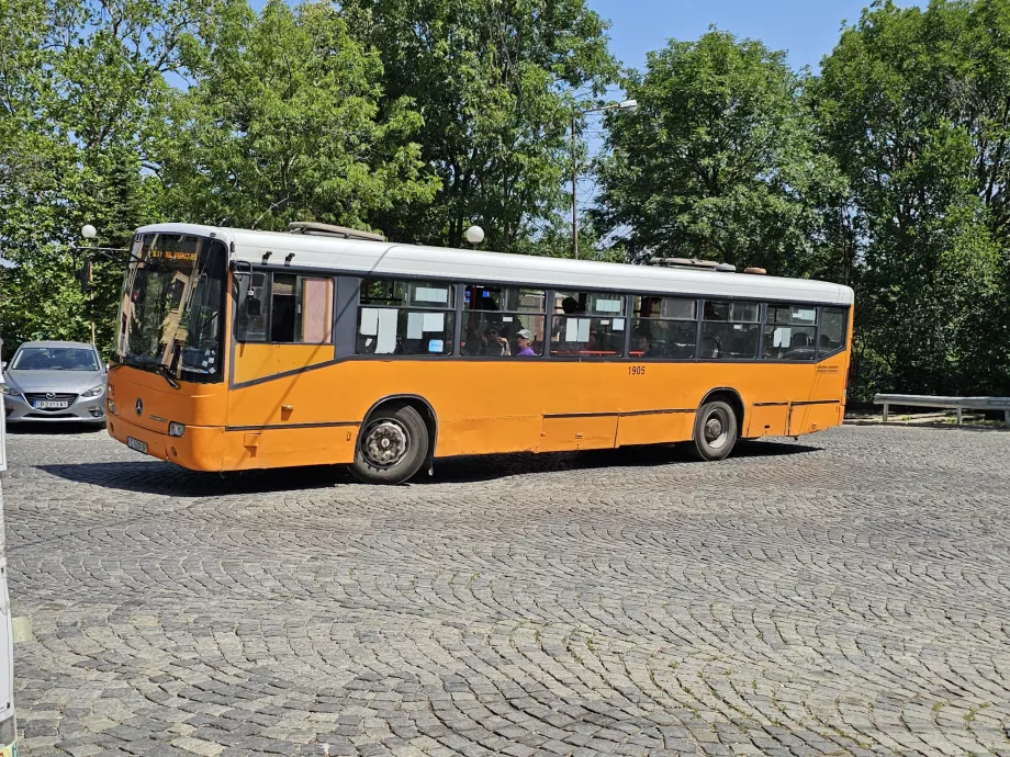 Autocarro de tipo antigo