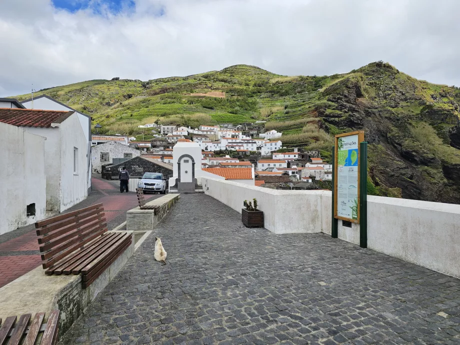 Vila do Corvo