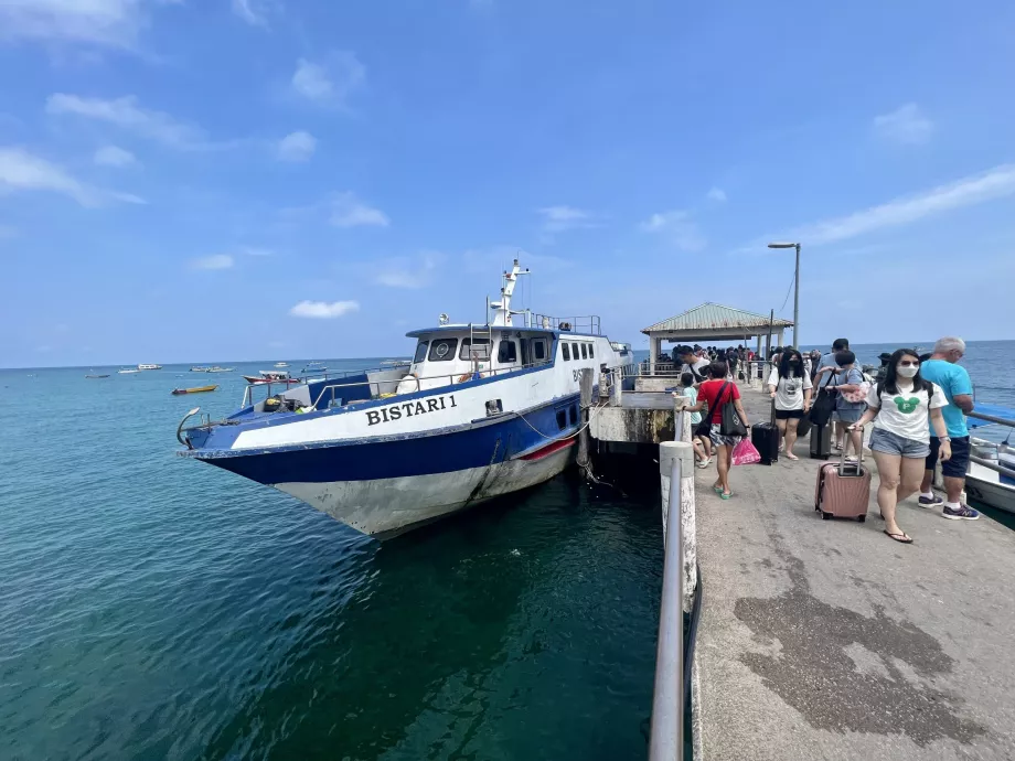 Barco Bluewatter Bistari em Tioman